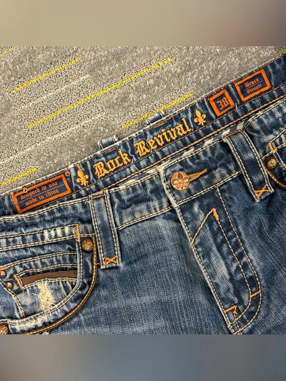 Rock Revival Bruce Straight Fit Denim Shorts Men’s 38 Cuffed Distressed Blue